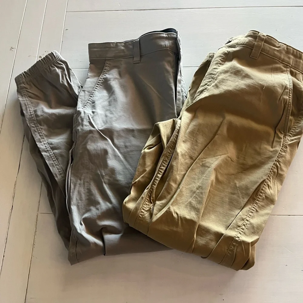 Bundle of 2 Eddie Bauer Joggers Size 34